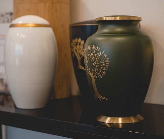 cremation urns